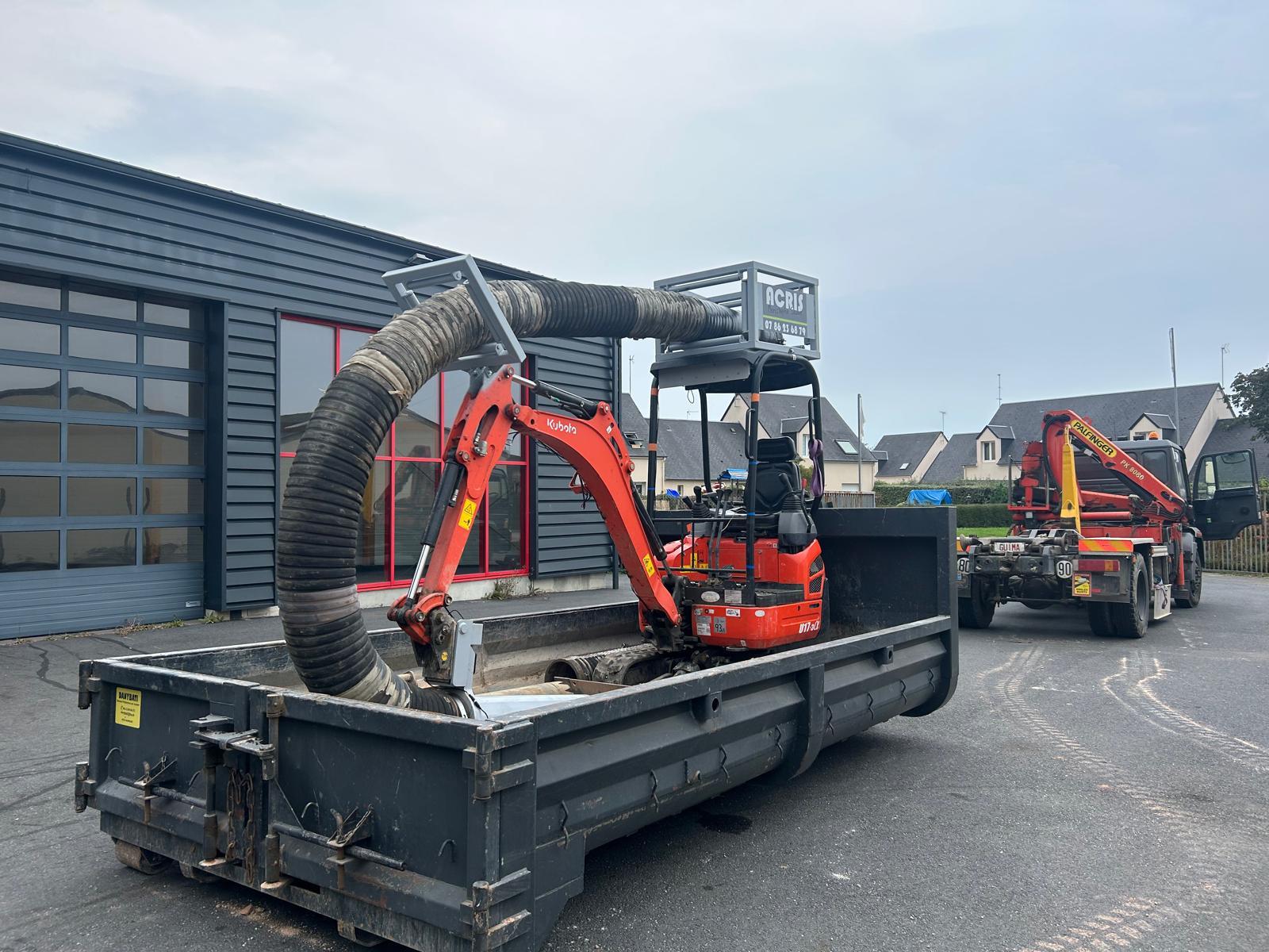 Camion Grue et Mini-pelle